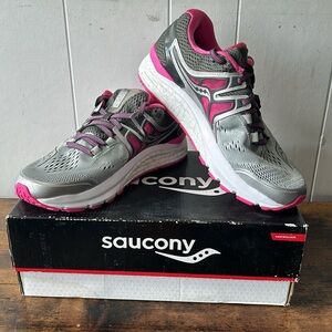 Saucony Hurricane ISO3 Women’s Running Shoe. Size 8.5